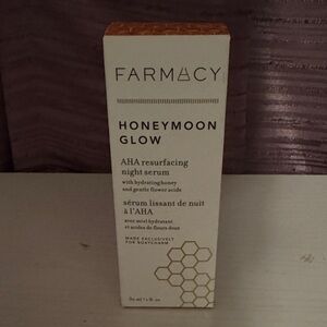 Farmacy Honeymoon Glow Night Serum - Cream and Gold Packaging